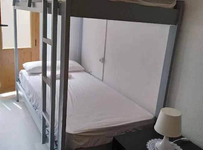 Old Town Hostal Granada