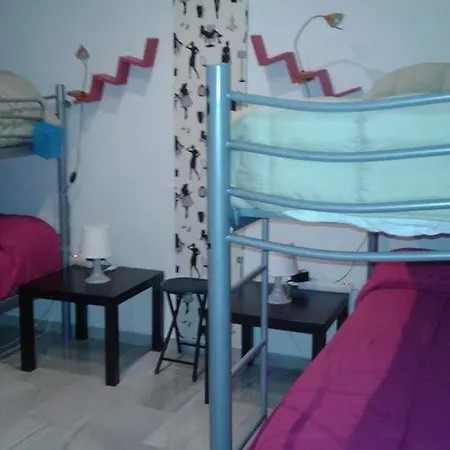 Old Town Hostal