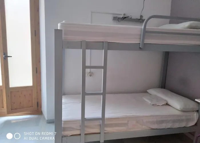 Hostal Old Town *