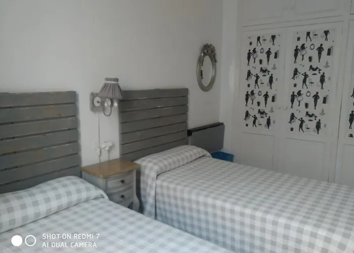 Old Town Hostal *