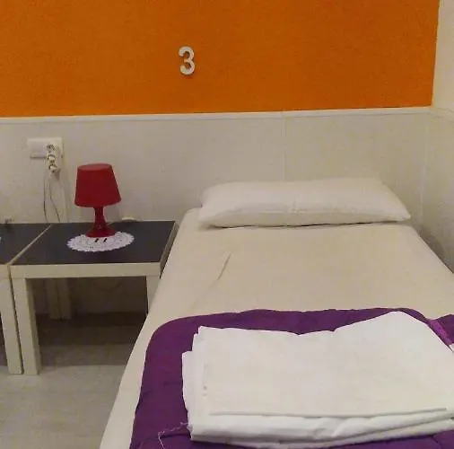 Hostal Old Town *