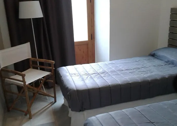 Old Town Hostal Granada