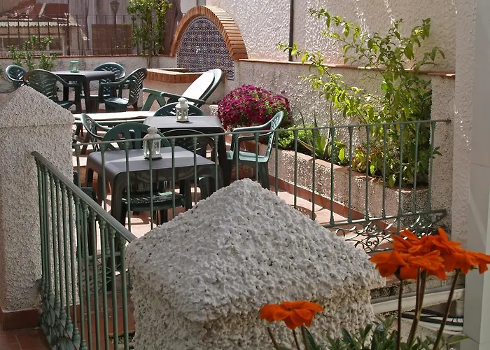Hostal Old Town *