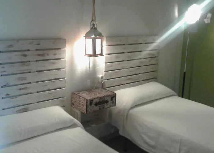 Hostal Old Town *